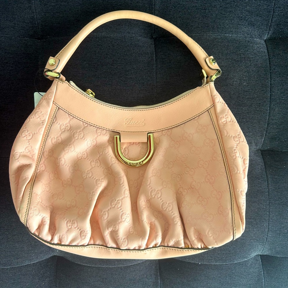 Gucci bag , Baby pink color , logo leather , gold logo buckle
